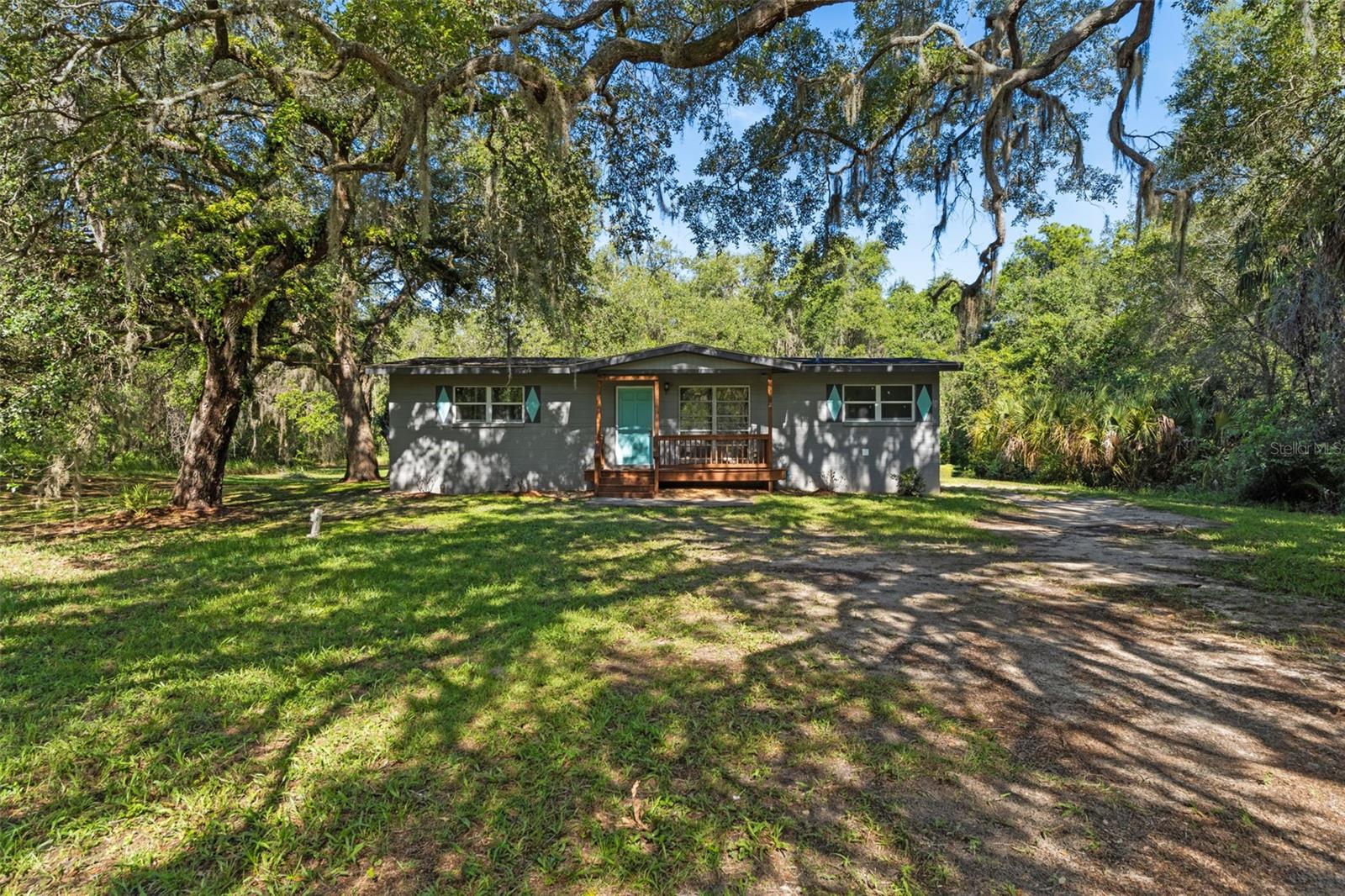 CRYSTAL WOODS - Residential