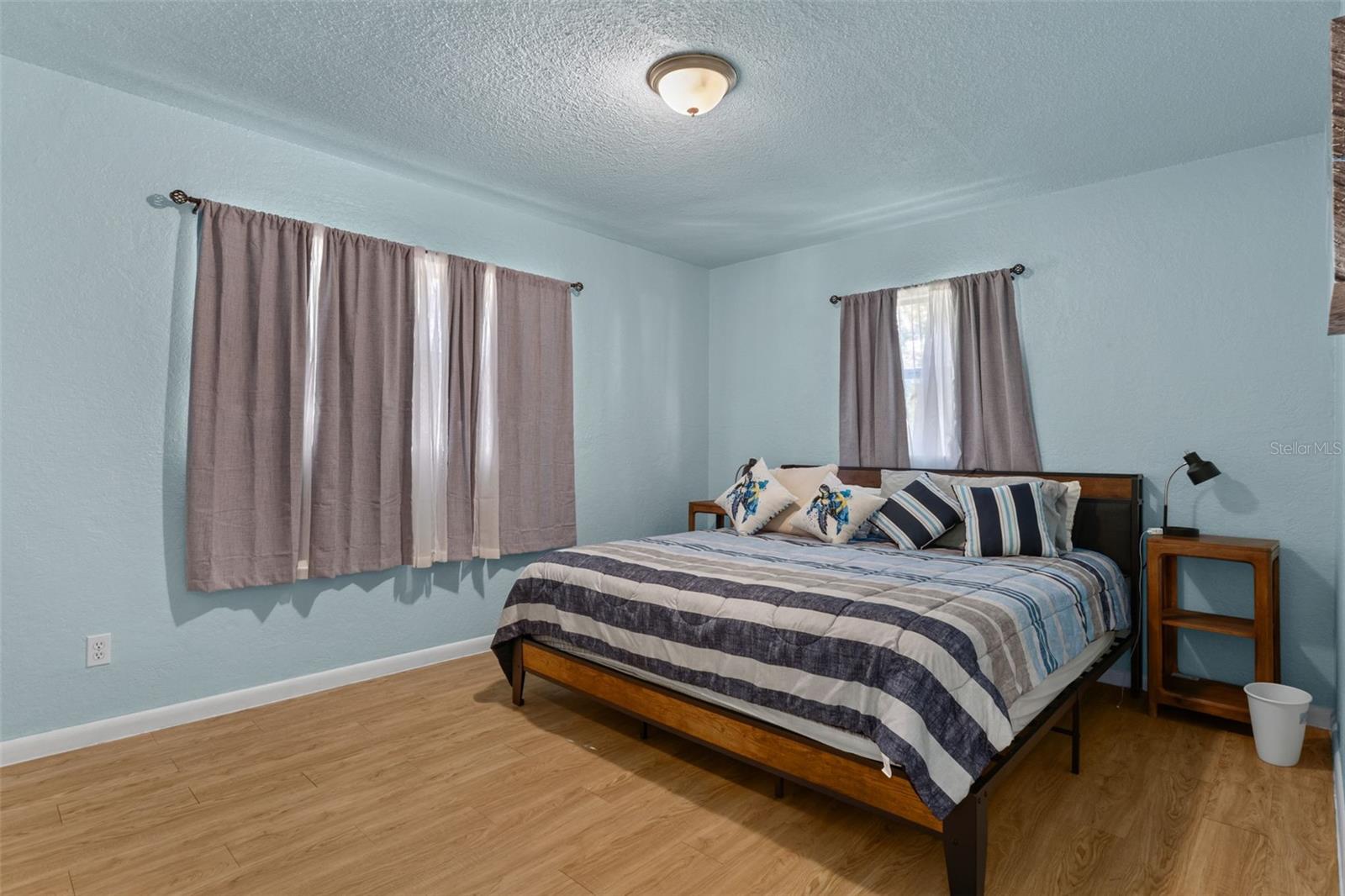 CRYSTAL WOODS - Residential