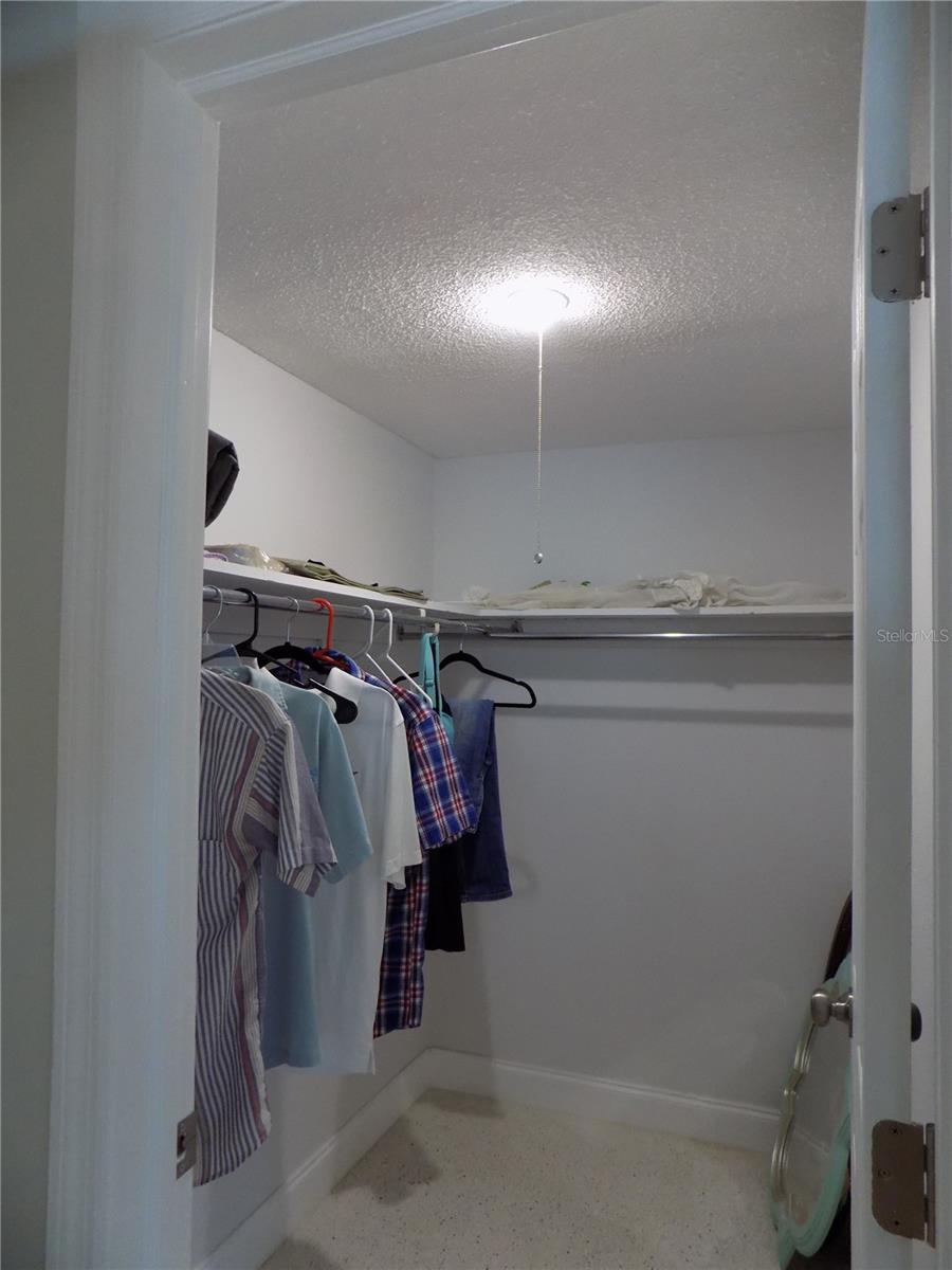 FLOR A MAR - Residential Lease
