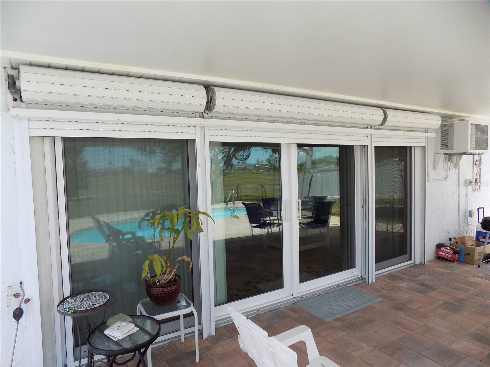 FLOR A MAR - Residential Lease