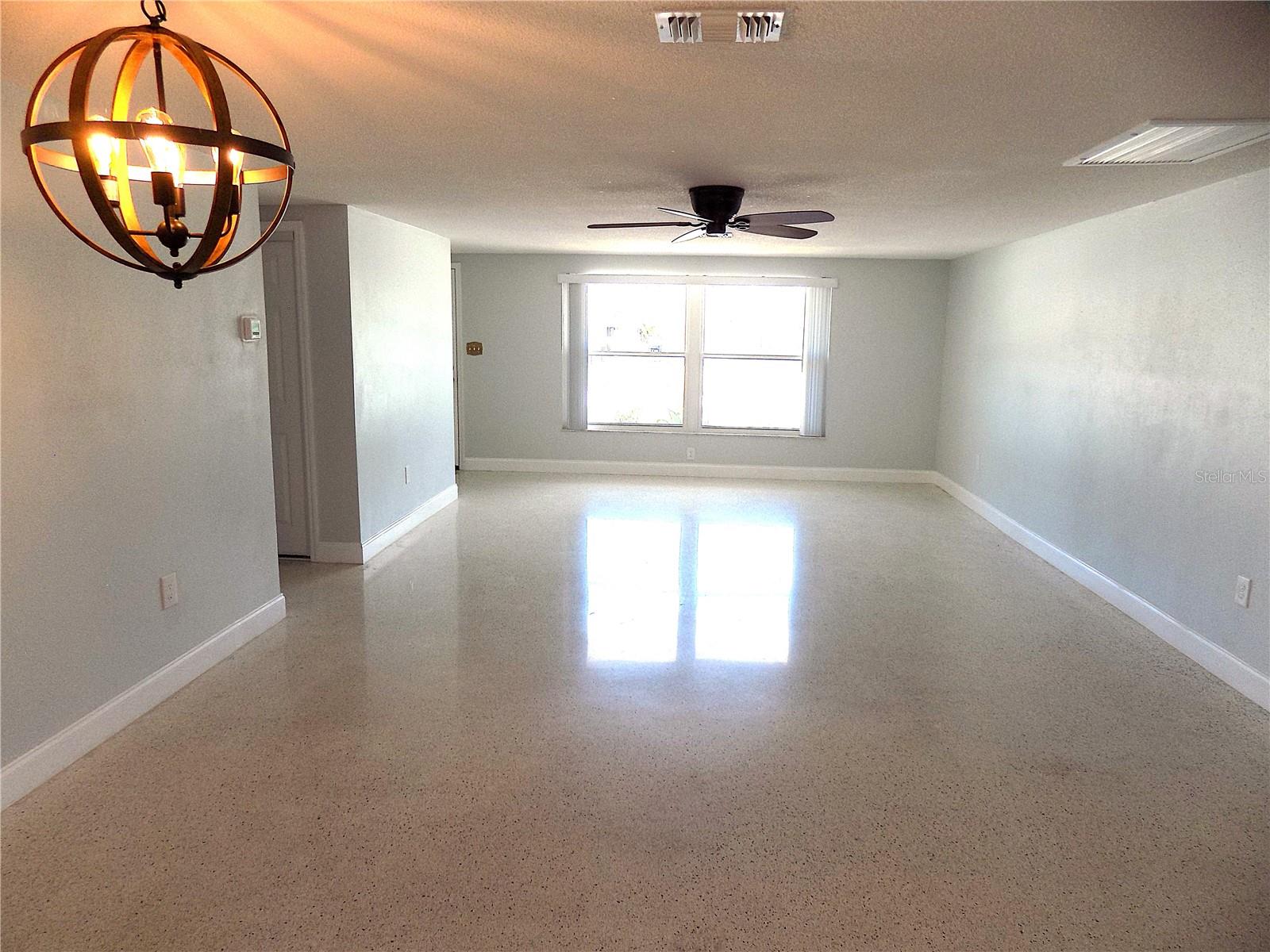 FLOR A MAR - Residential Lease