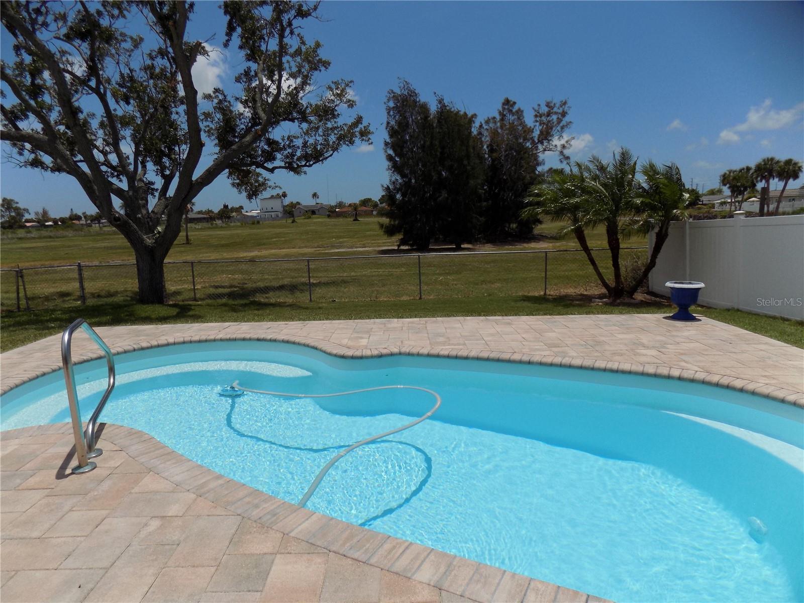 FLOR A MAR - Residential Lease