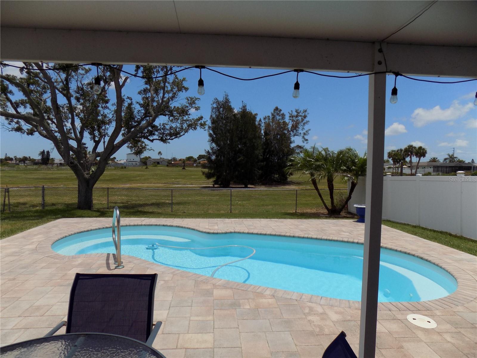 FLOR A MAR - Residential Lease