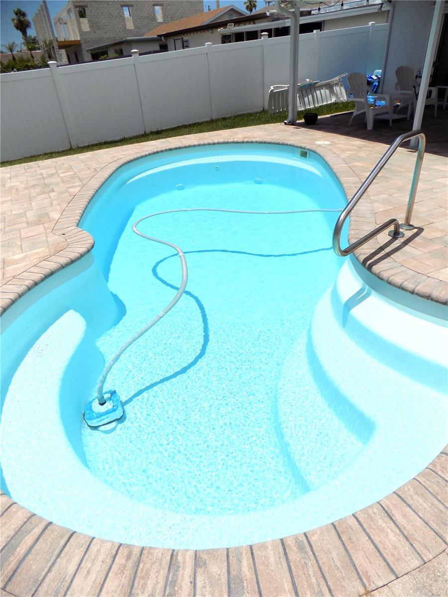 FLOR A MAR - Residential Lease