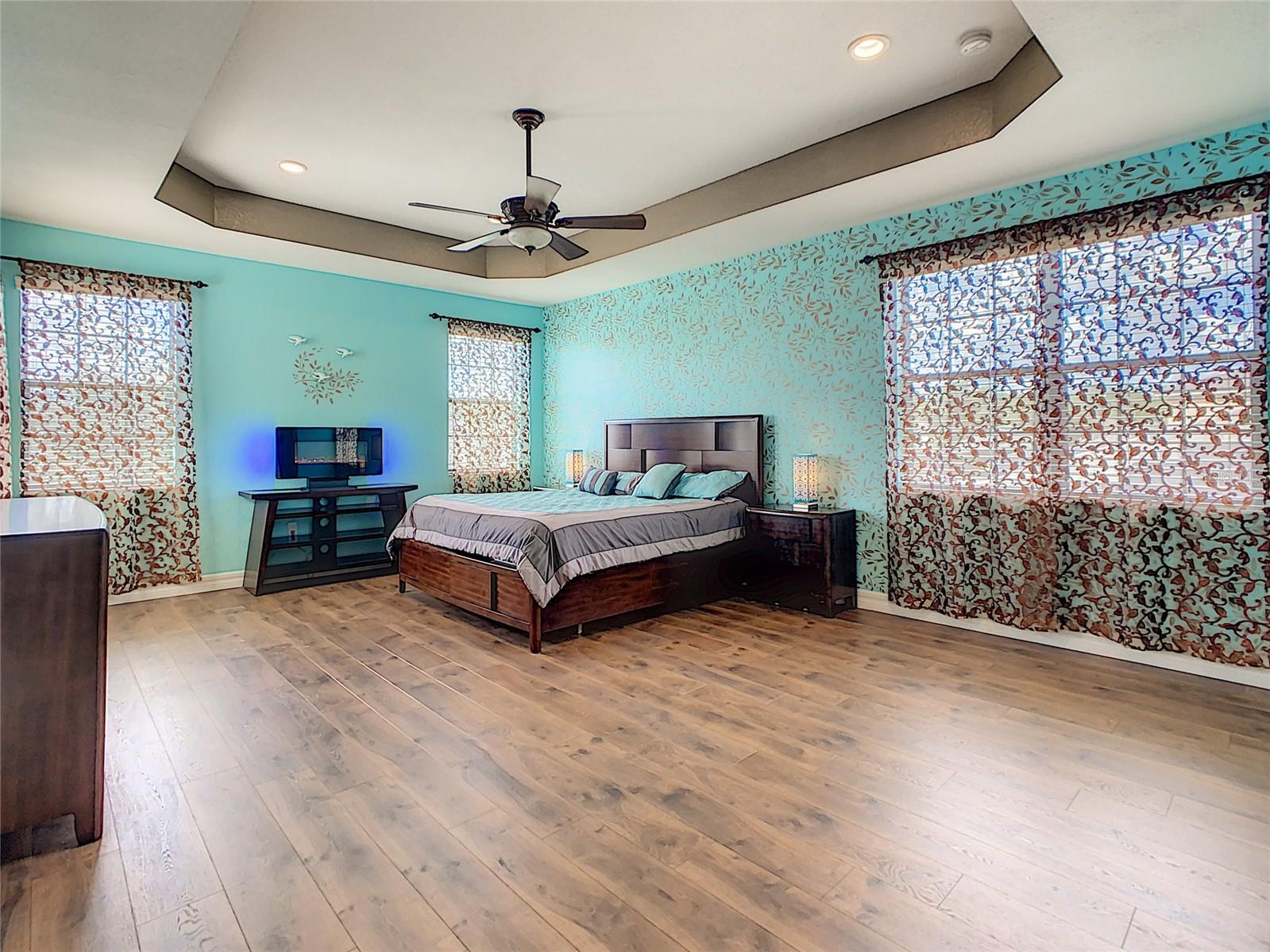WOODLAND LAKES PRESERVE - Residential Lease