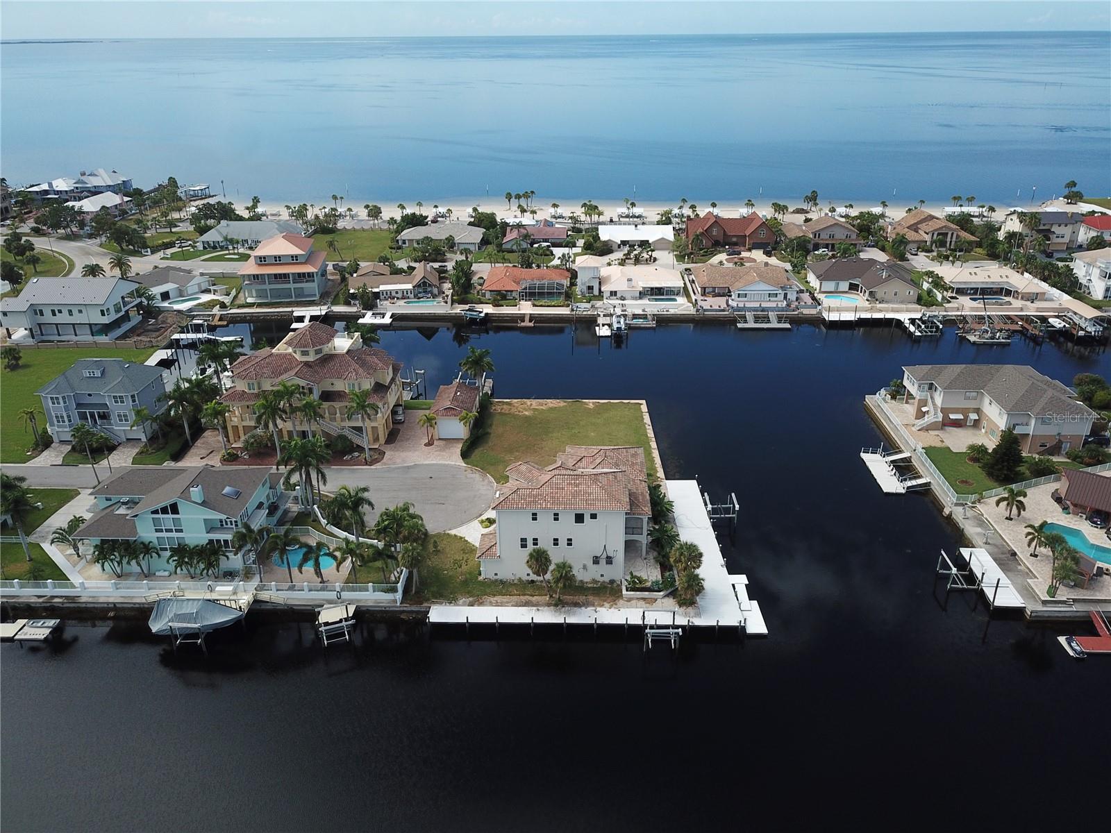 SCHOONER PLACE - Land