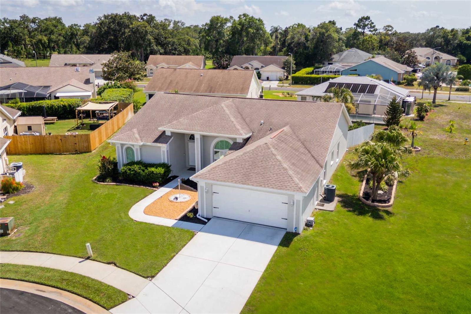 FAIRWAY OAKS - Residential