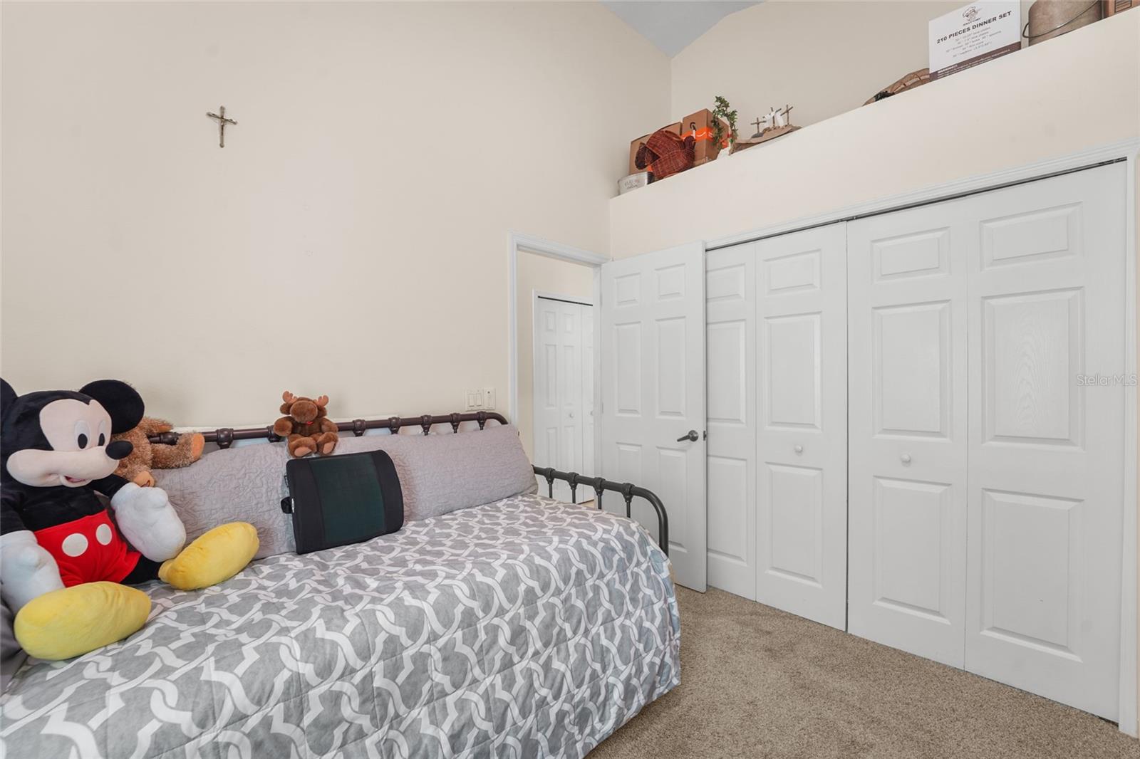 FAIRWAY OAKS - Residential