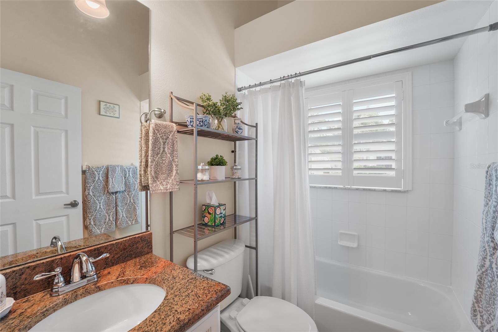 FAIRWAY OAKS - Residential