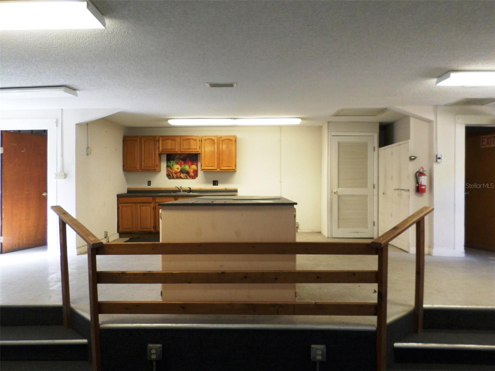 DUNNELLON - Commercial Sale