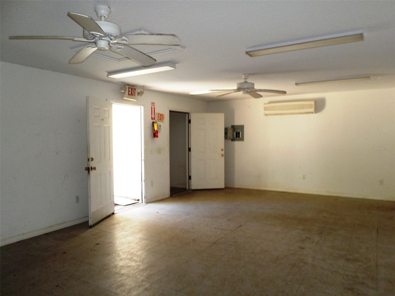 DUNNELLON - Commercial Sale