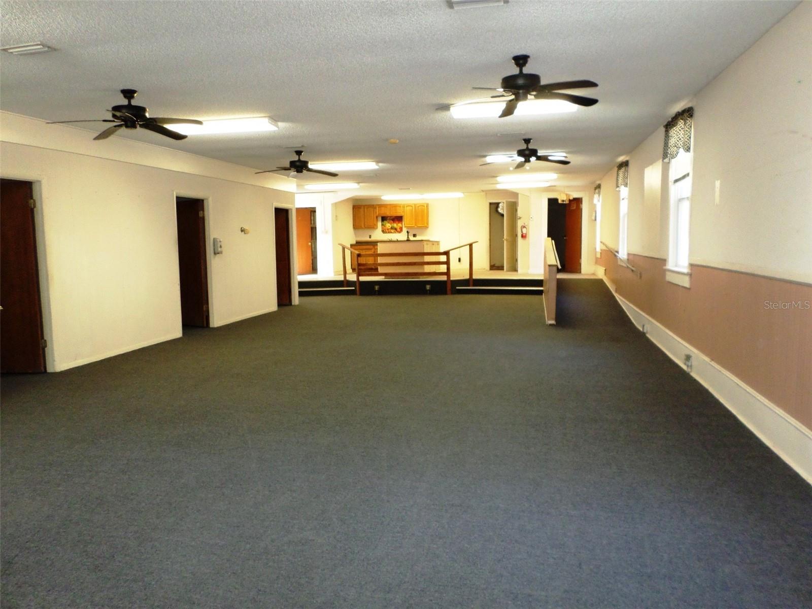 DUNNELLON - Commercial Sale