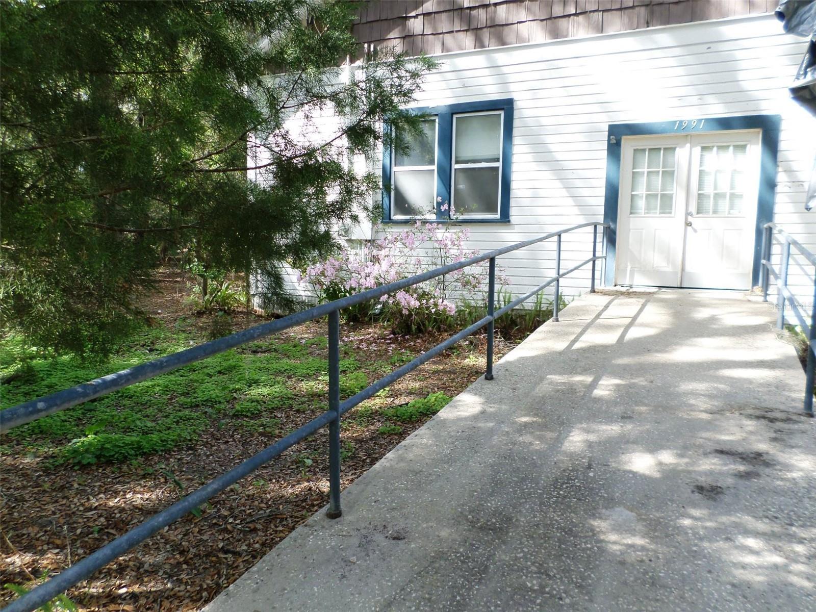 DUNNELLON - Commercial Sale