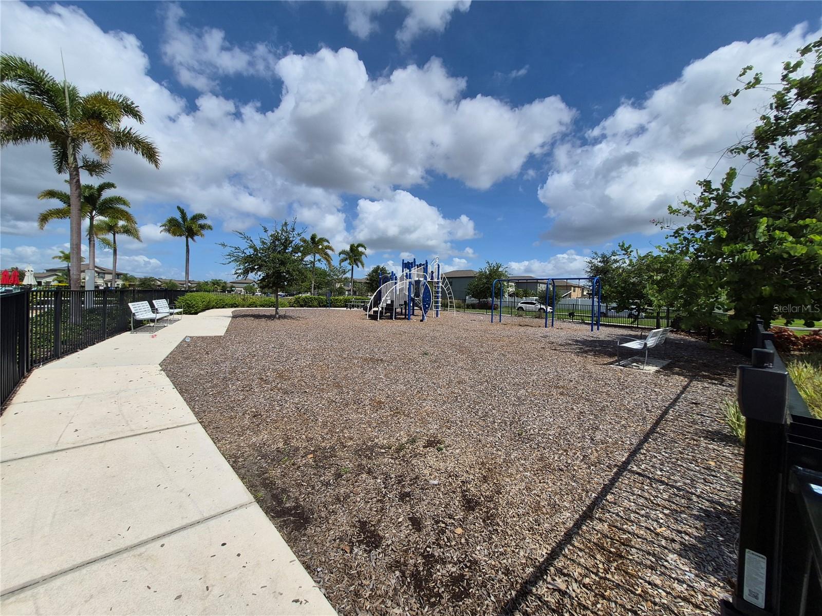 TOUCHSTONE PH 3 - Residential Lease