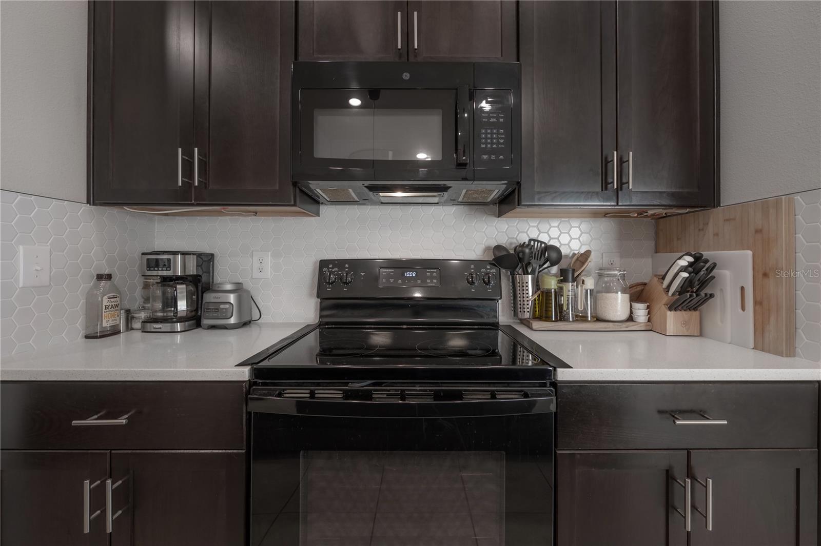 TOUCHSTONE PH 3 - Residential Lease