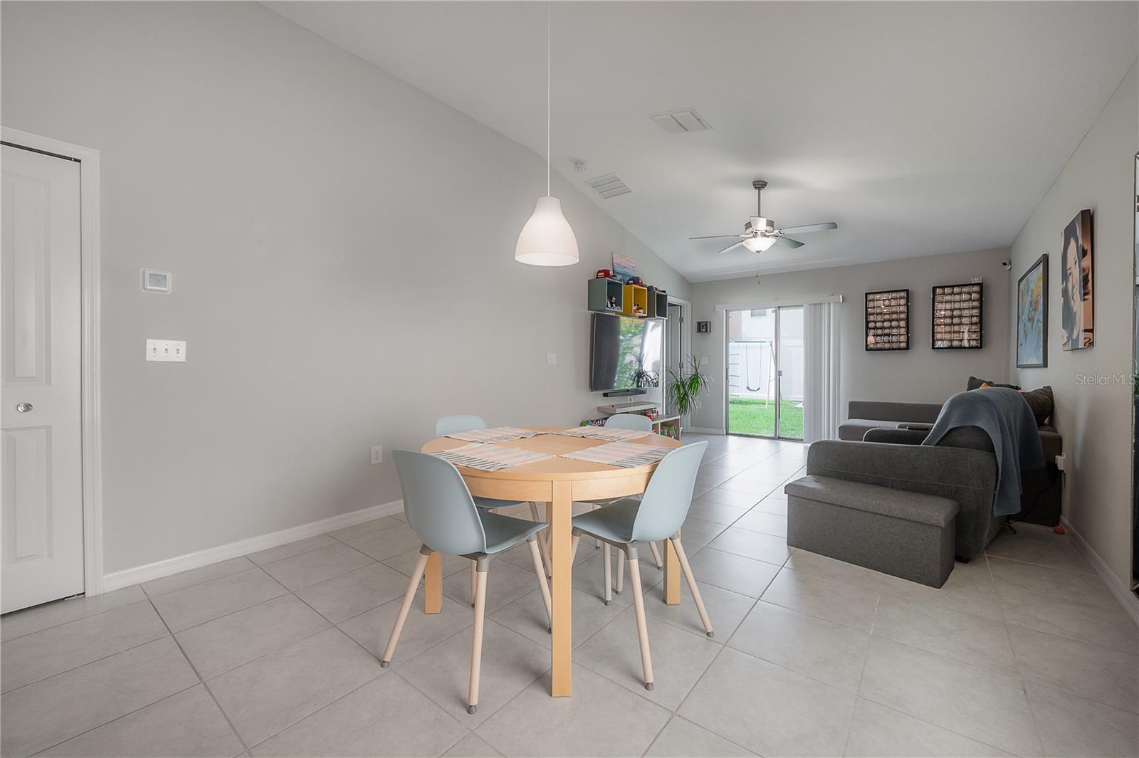 TOUCHSTONE PH 3 - Residential Lease