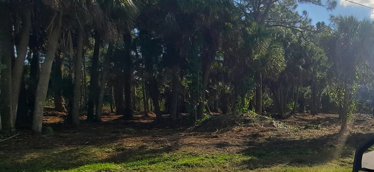 PORT CHARLOTTE SEC 069 - Land
