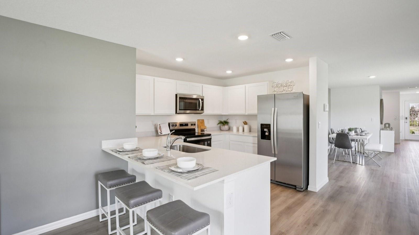 NORTHRIDGE - Residential