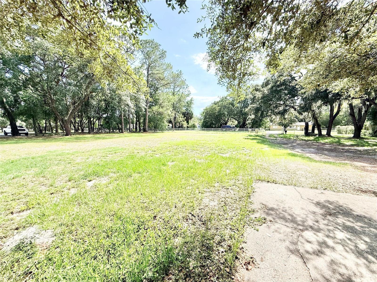 SILVER LAKE ESTATES - Residential