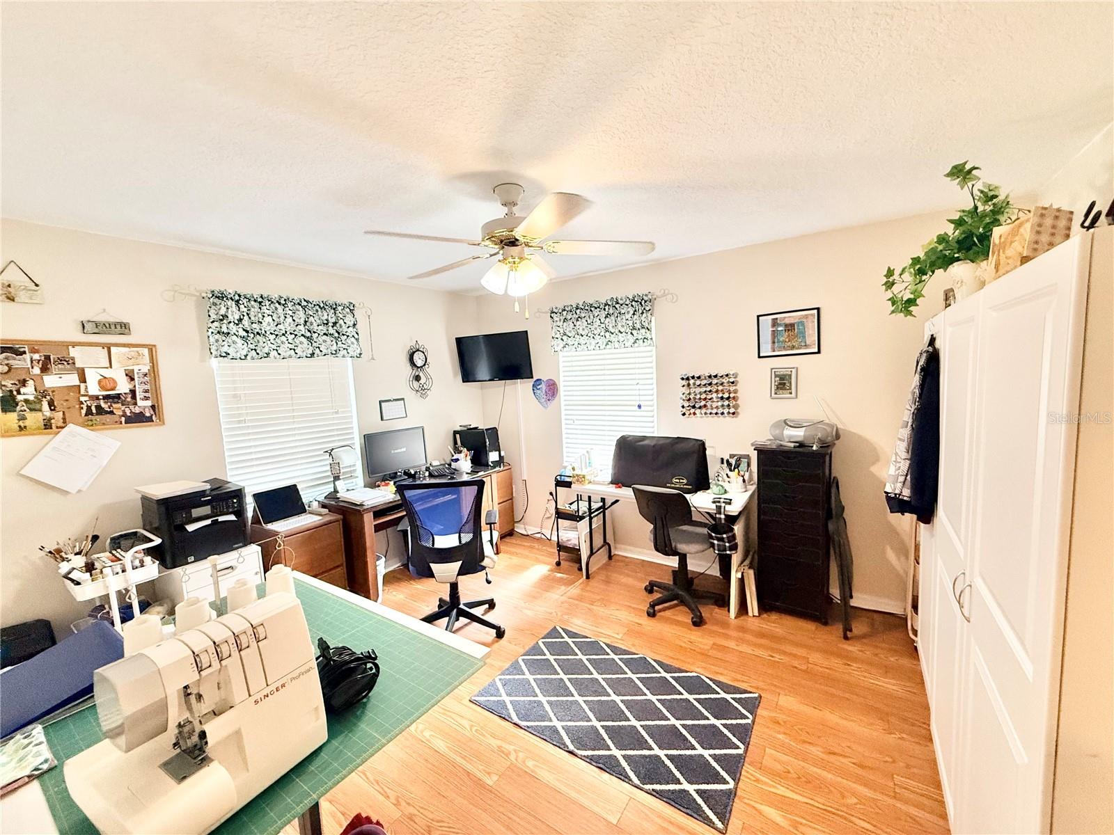 SILVER LAKE ESTATES - Residential