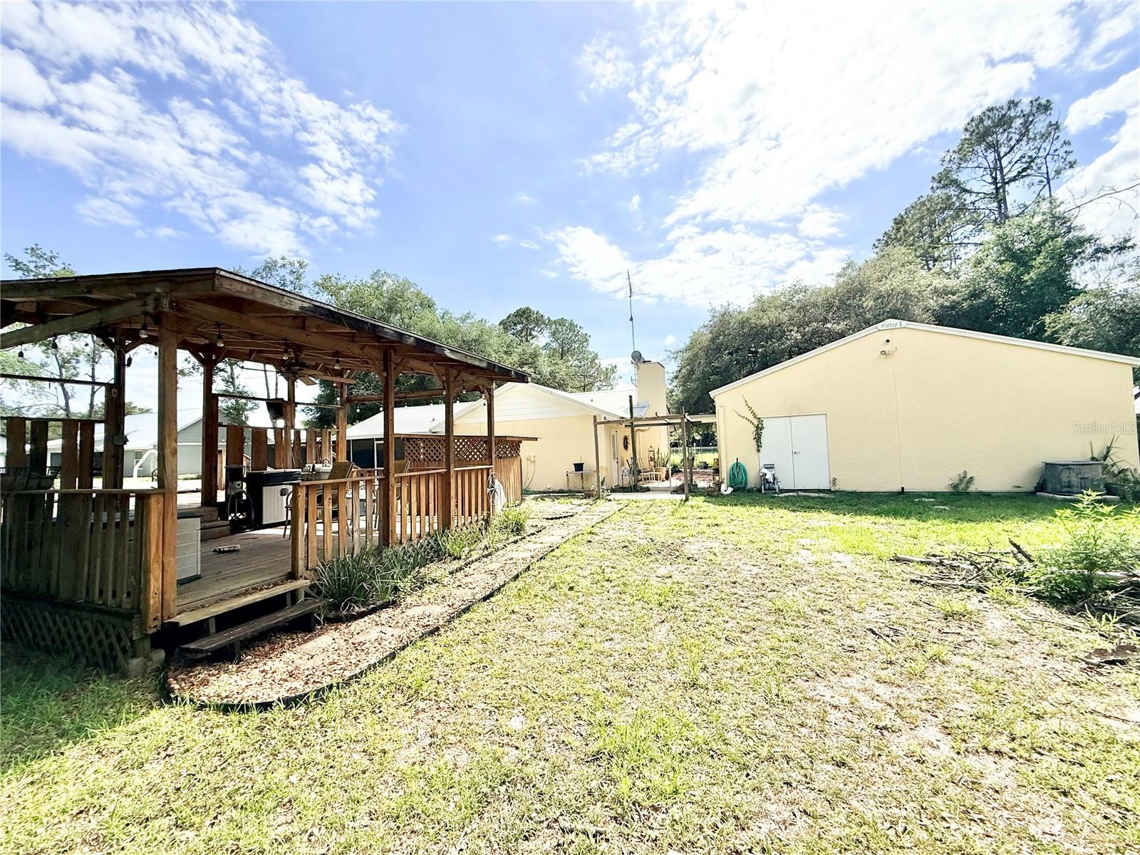 SILVER LAKE ESTATES - Residential