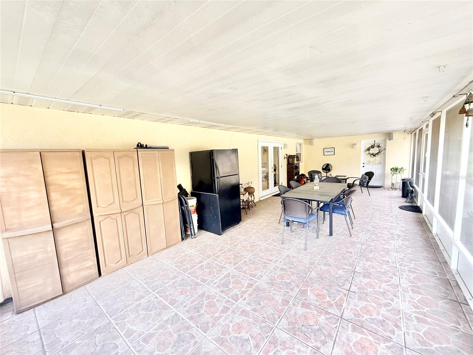 SILVER LAKE ESTATES - Residential