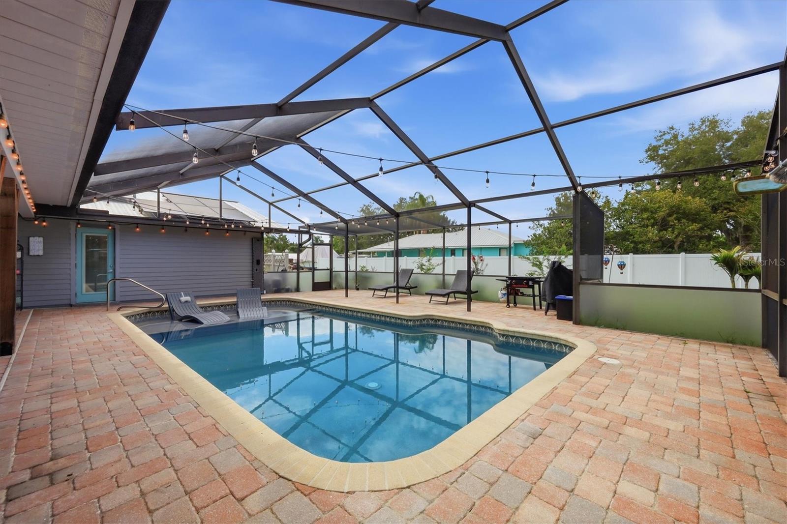SARASOTA GOLF CLUB COLONY 3 - Residential