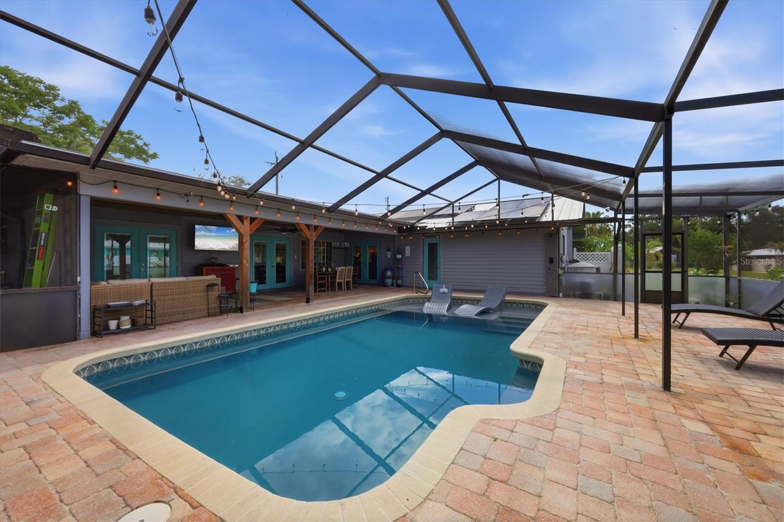 SARASOTA GOLF CLUB COLONY 3 - Residential