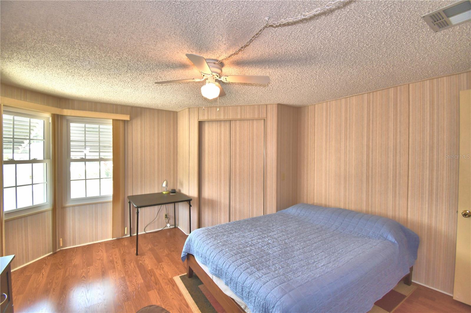 COLONNADES PH 01 - Residential