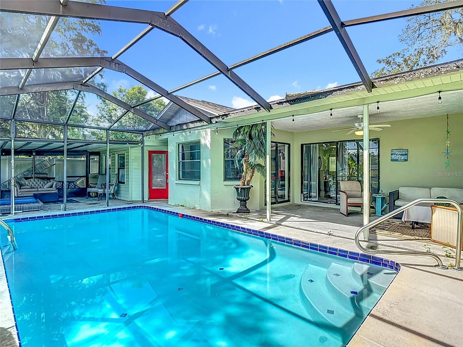 SHADOW LAKES - Residential