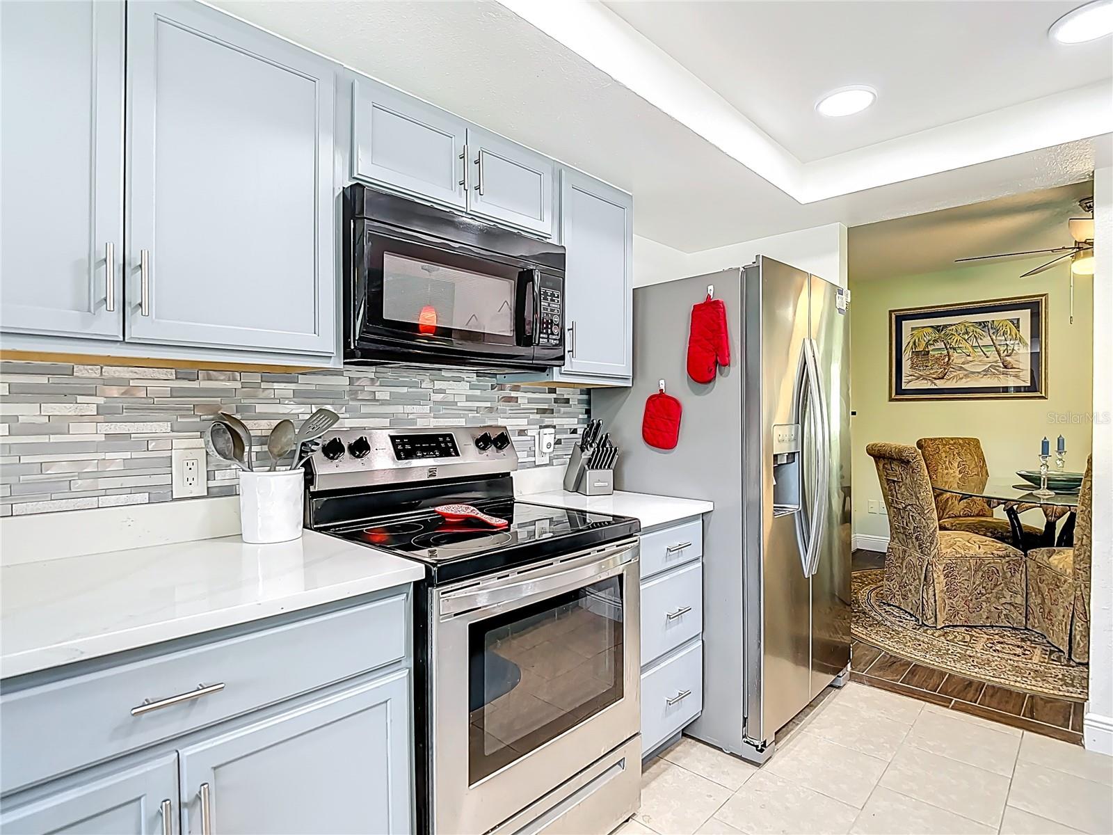 SHADOW LAKES - Residential