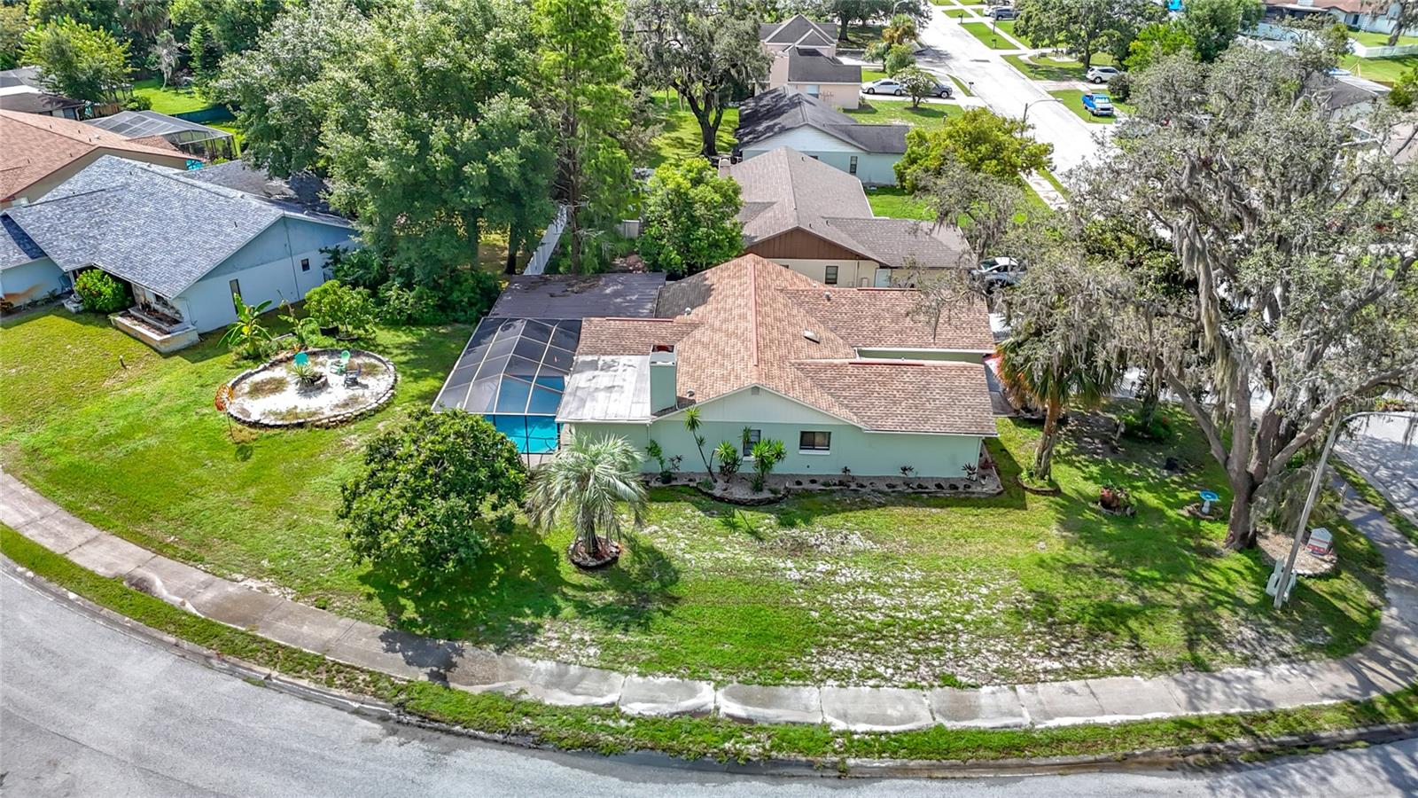 SHADOW LAKES - Residential