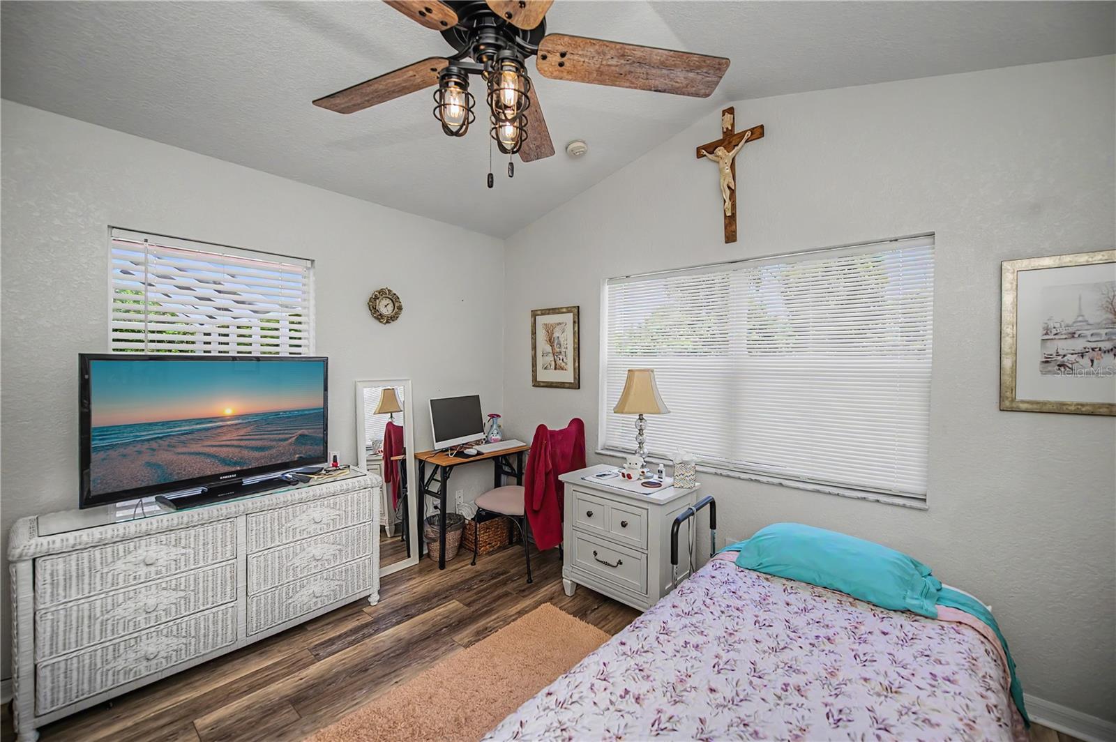 ROTONDA LAKES - Residential