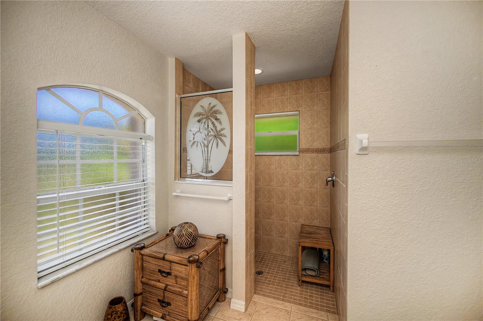 ROTONDA LAKES - Residential
