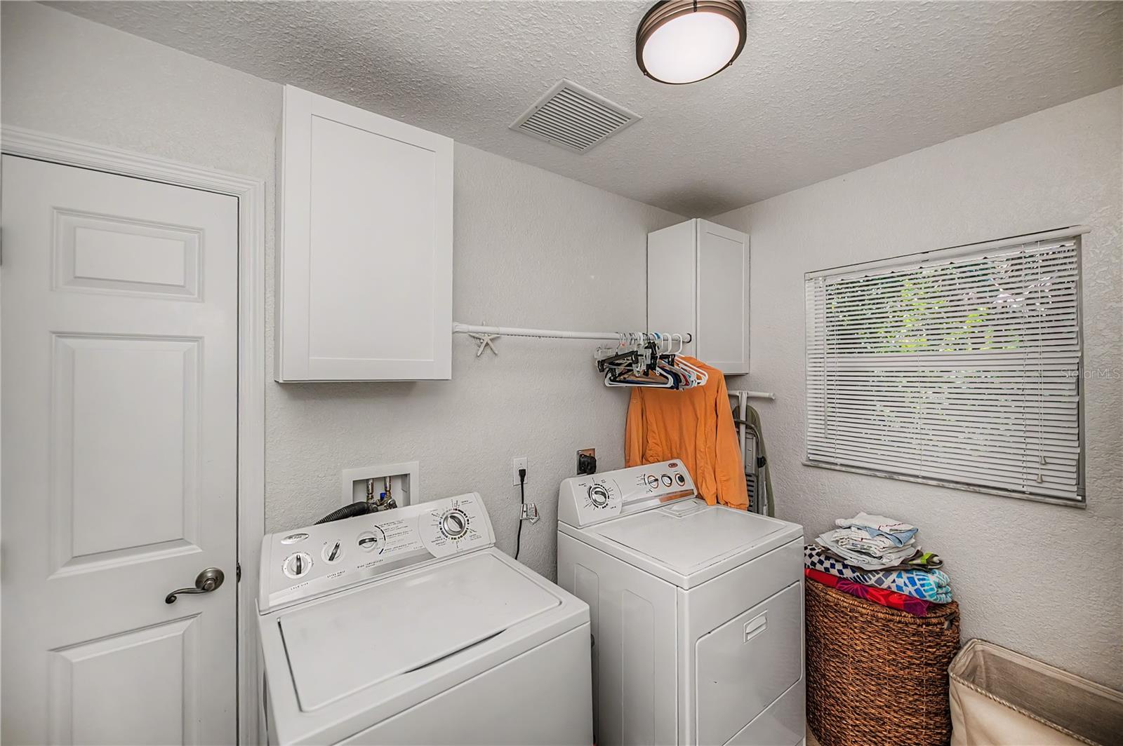 ROTONDA LAKES - Residential