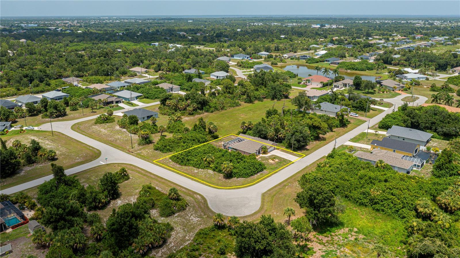 ROTONDA LAKES - Residential