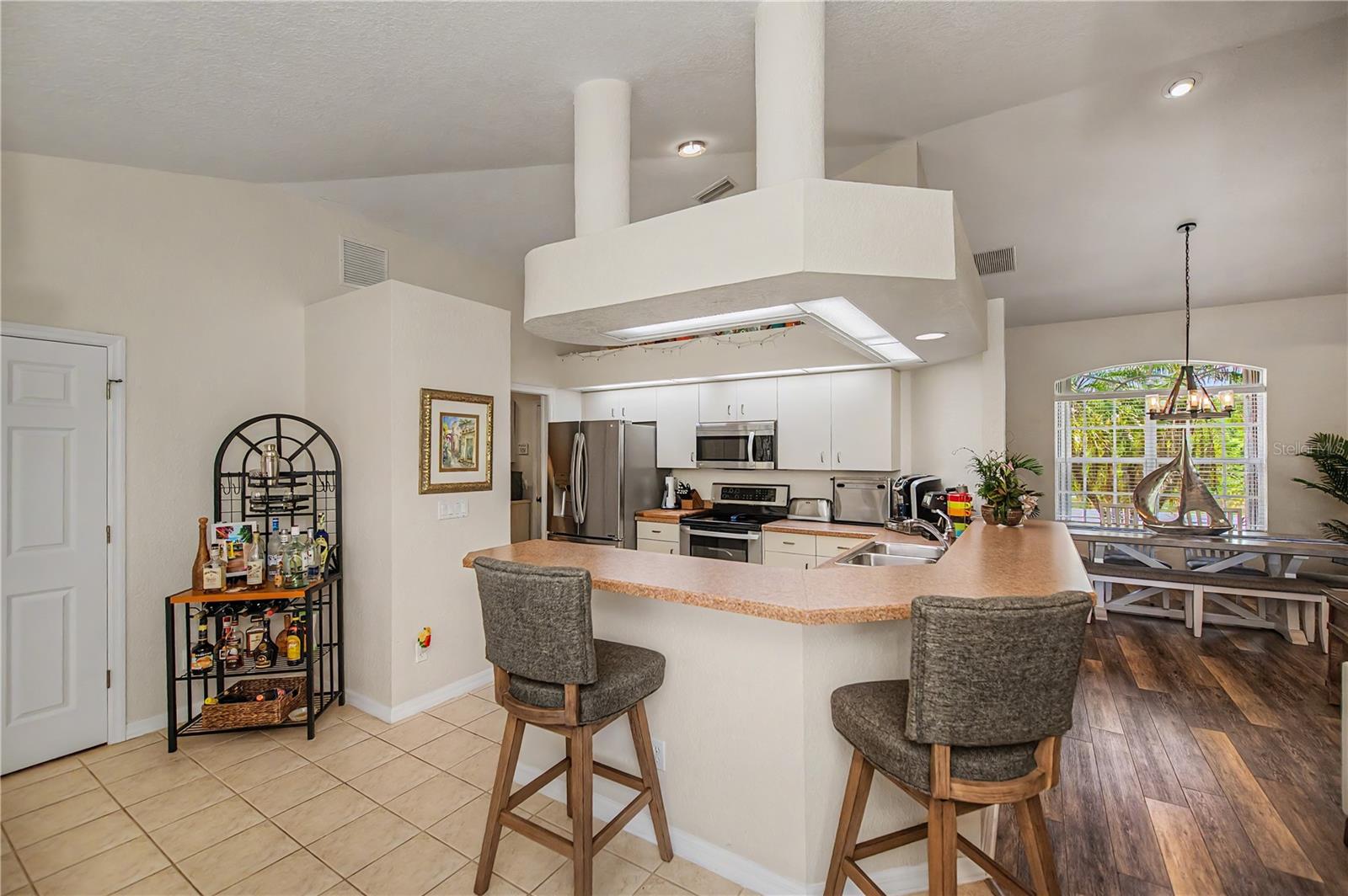 ROTONDA LAKES - Residential
