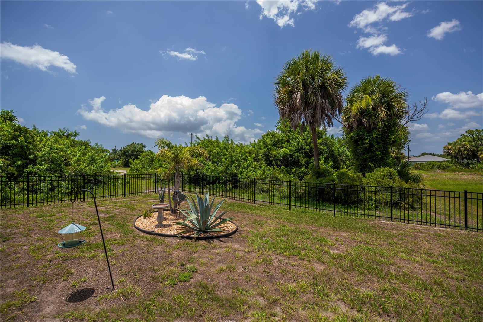 ROTONDA LAKES - Residential