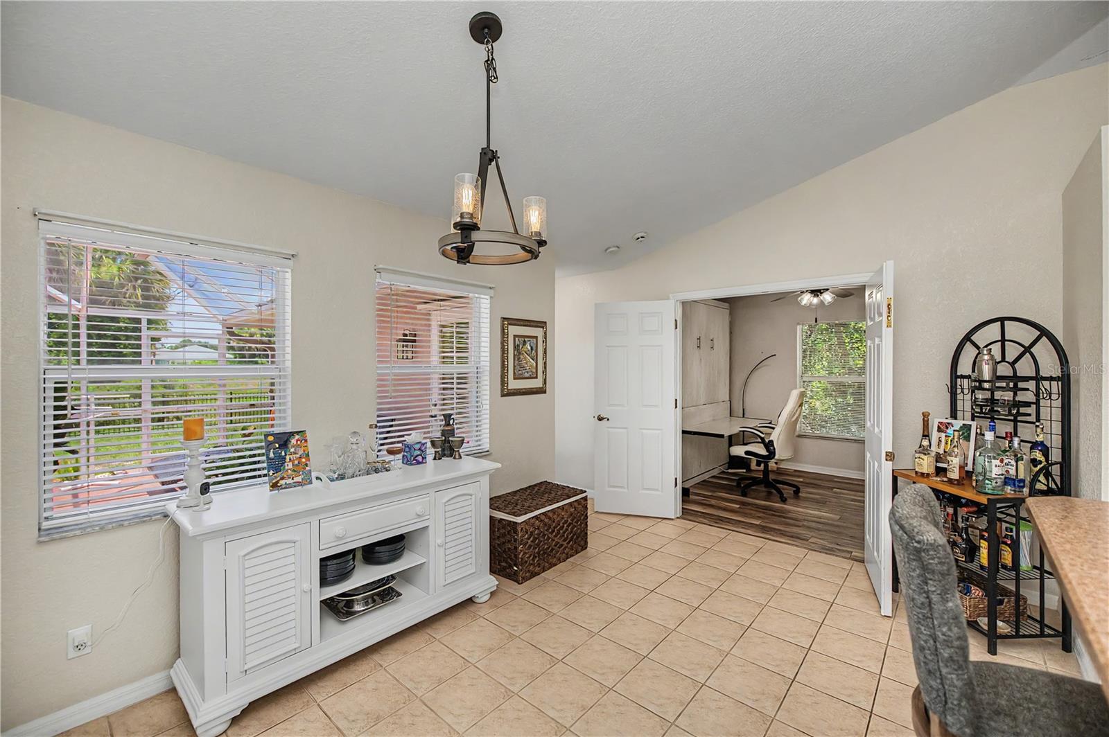 ROTONDA LAKES - Residential