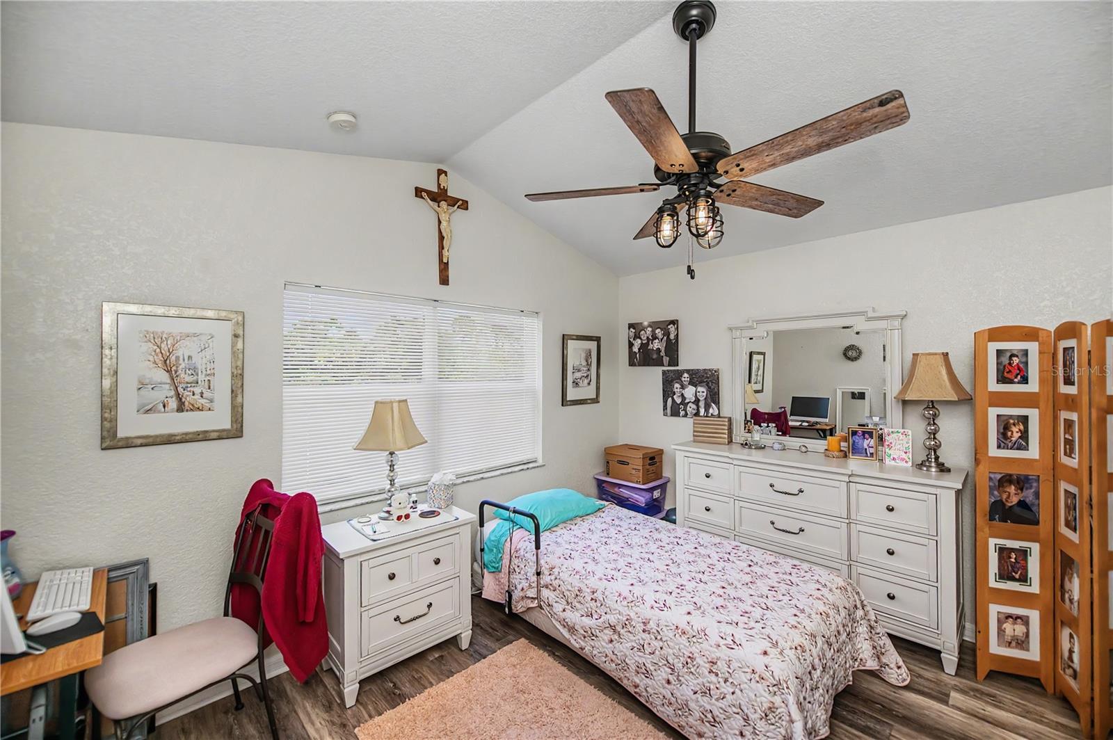 ROTONDA LAKES - Residential