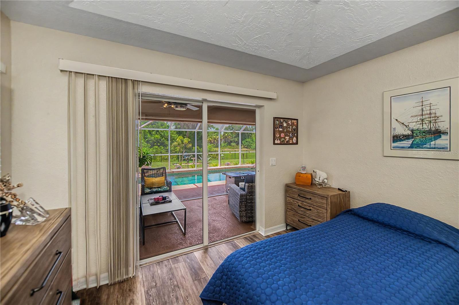 ROTONDA LAKES - Residential