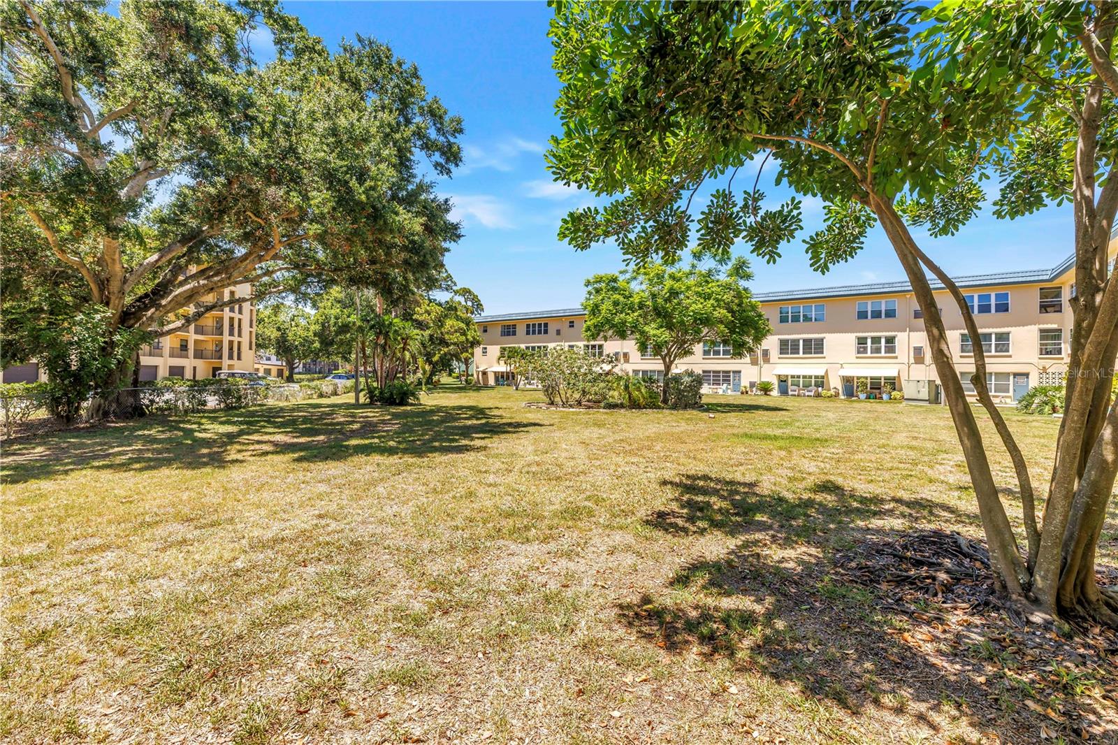 FIVE TOWNS OF ST PETE - Residential