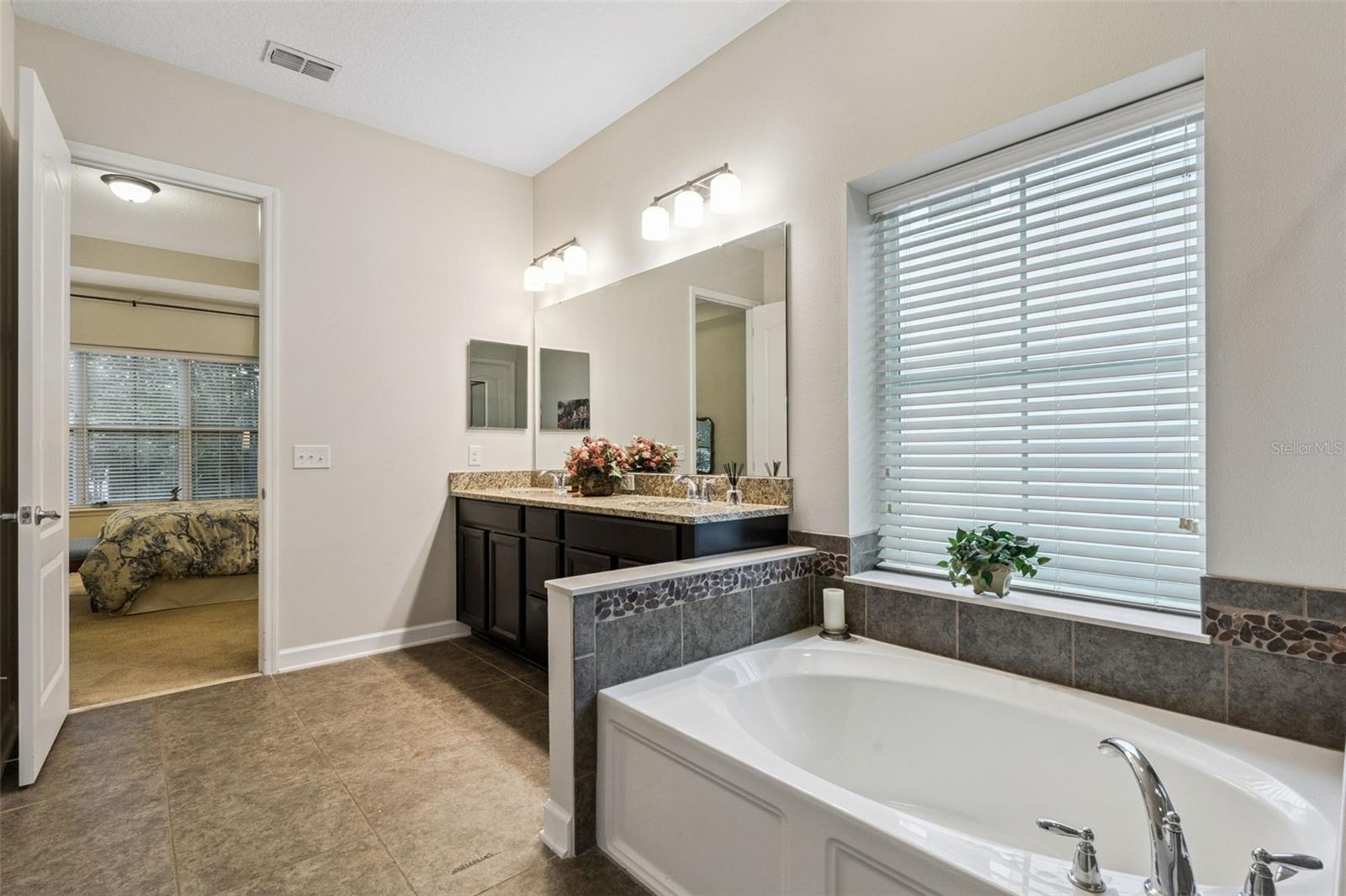 OAKLAND PARKB-1B A - Residential