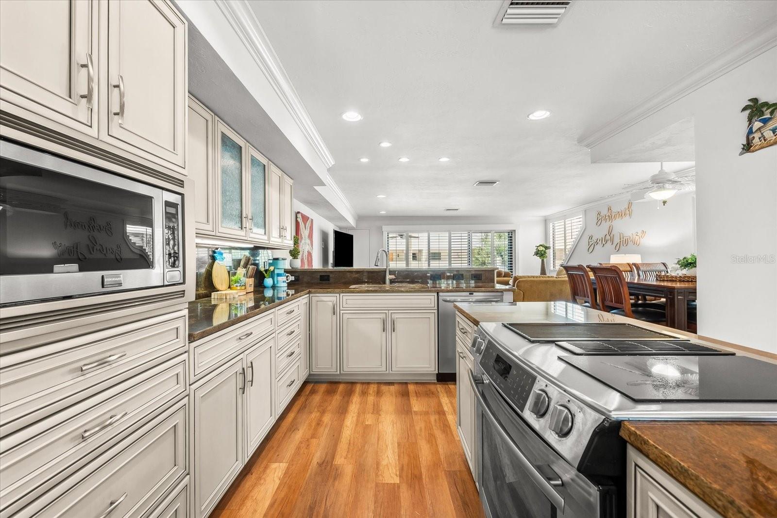 TIFFANY SANDS - Residential