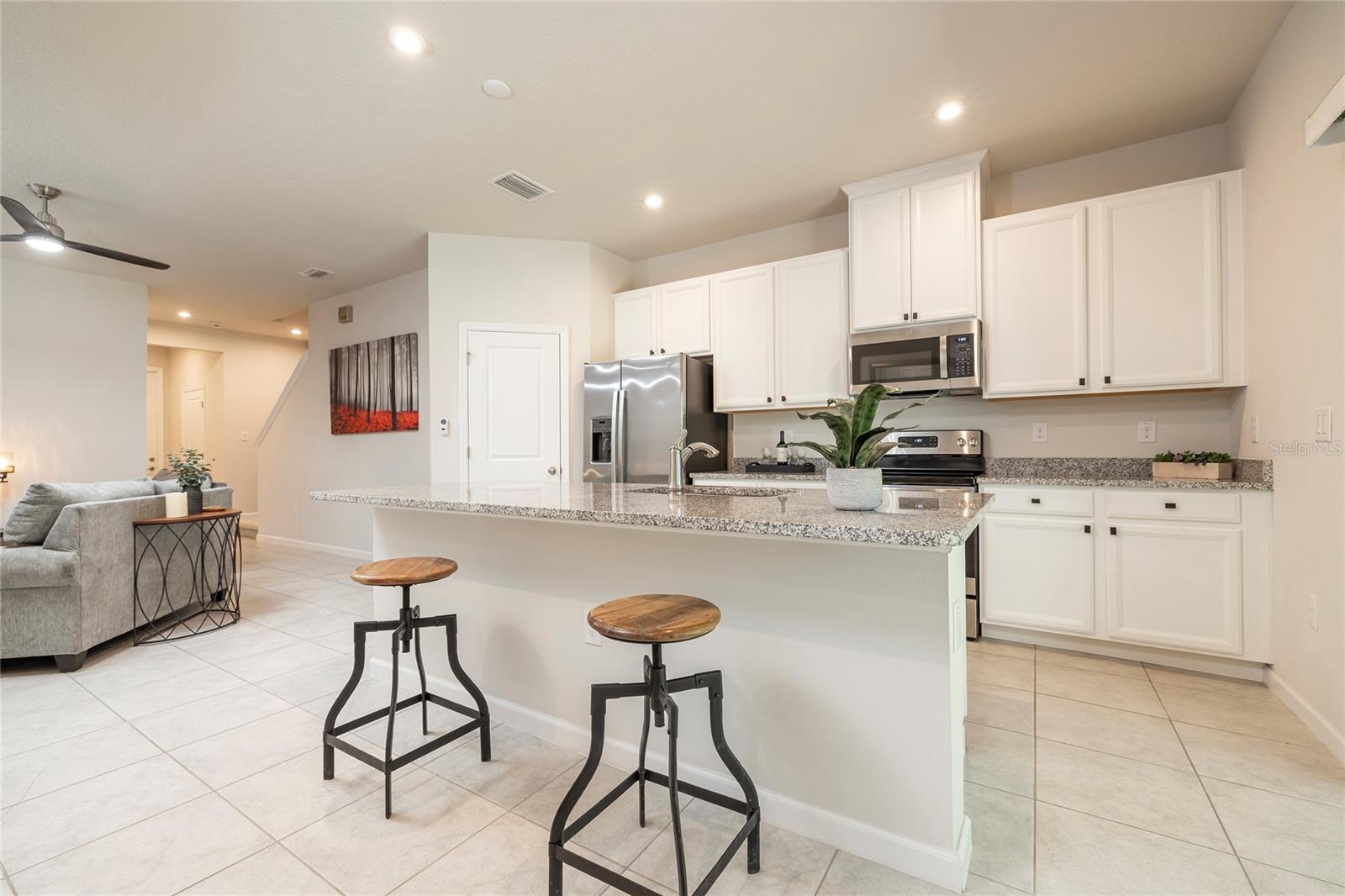 ANCLOTE SQUARE BLDG 1 - Residential