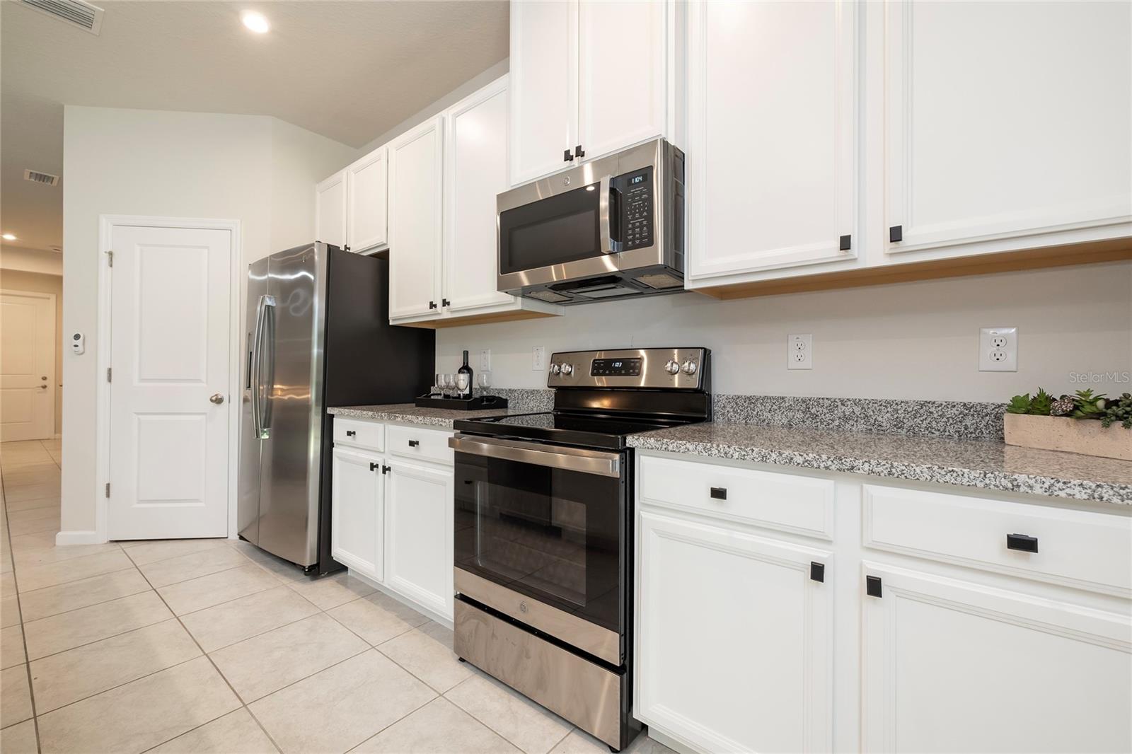 ANCLOTE SQUARE BLDG 1 - Residential
