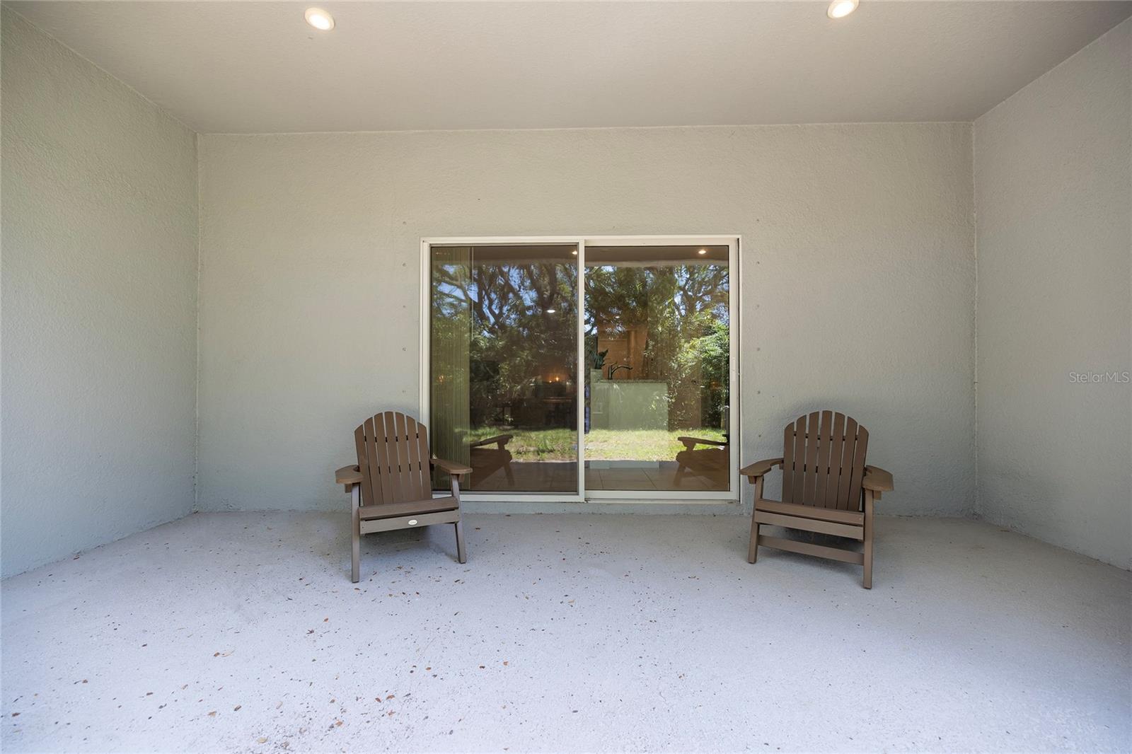 ANCLOTE SQUARE BLDG 1 - Residential
