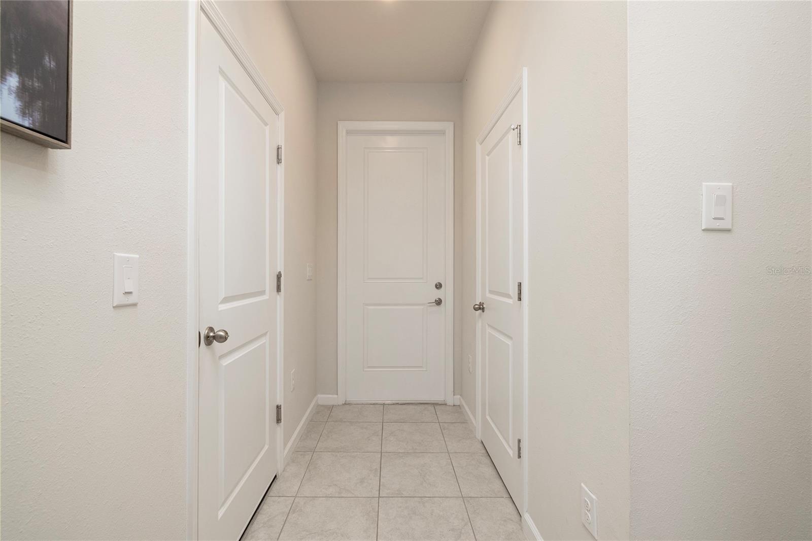 ANCLOTE SQUARE BLDG 1 - Residential