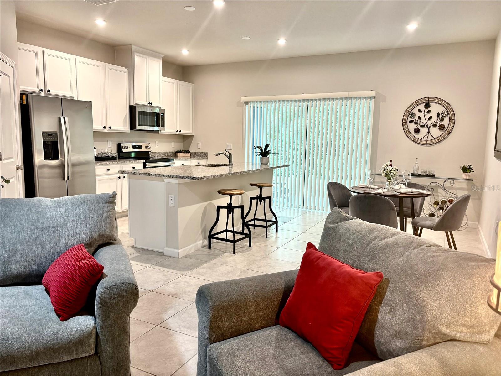ANCLOTE SQUARE BLDG 1 - Residential