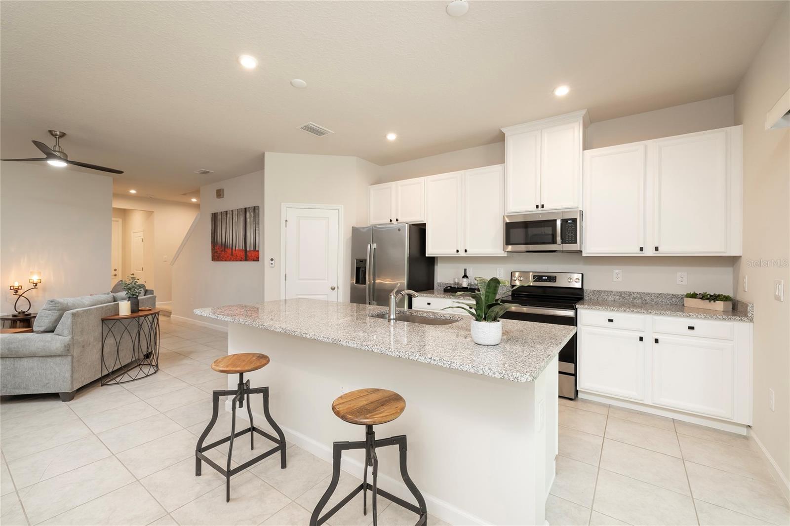 ANCLOTE SQUARE BLDG 1 - Residential